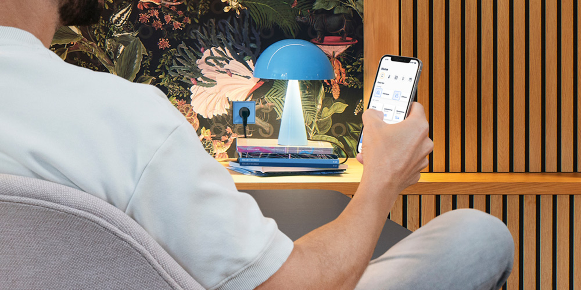 JUNG HOME bei Pink Solar GmbH in Regensburg