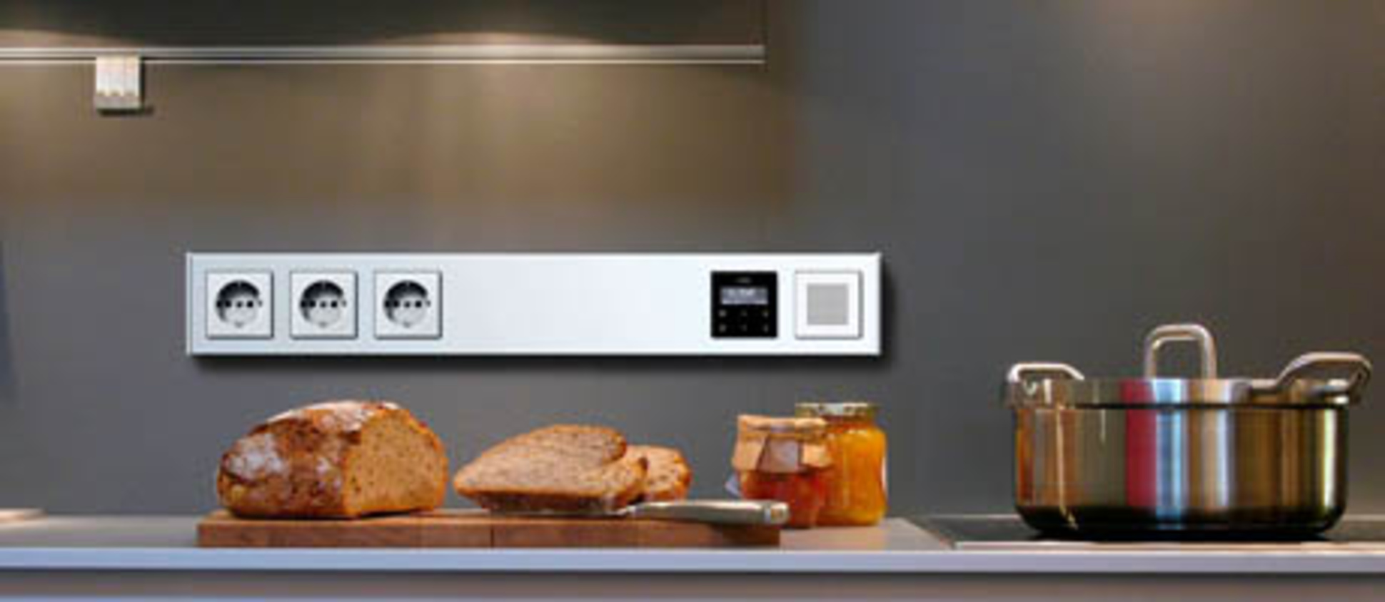 Gira Profil 55 bei Pink Solar GmbH in Regensburg